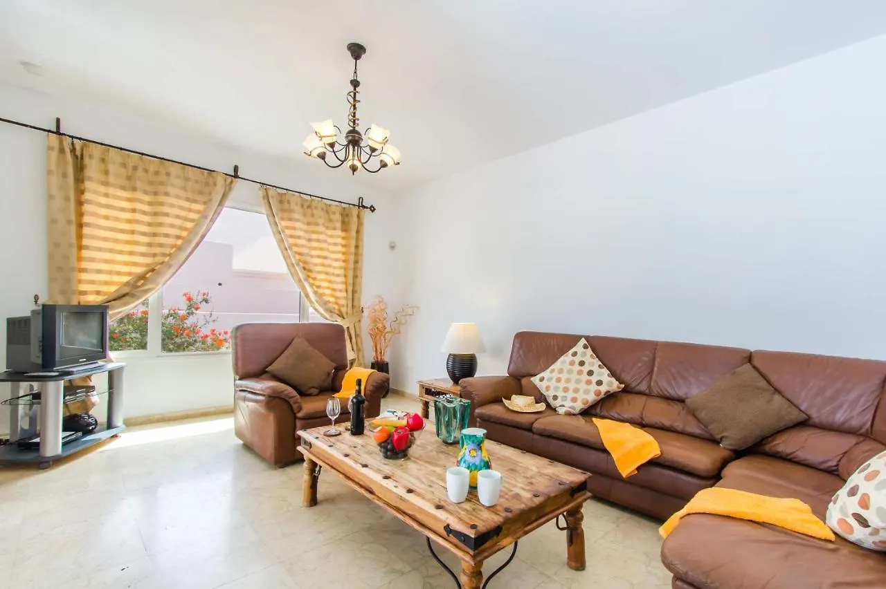 Villa Rosa Mojones Tres By Villa Plus Puerto del Carmen  0*,  Spanyolország